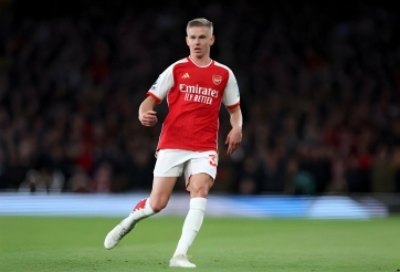 Rời Arsenal, Zinchenko bất ngờ thông báo sẵn sàng tham gia chiến đấu tại quê hương