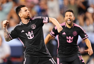 Lionel Messi 'vẽ' siêu phẩm xé lưới Sporting KC