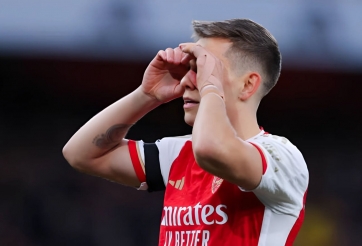 Chỉ với 3 từ, Trossard 'xát muối' vào nỗi đau của CĐV Chelsea