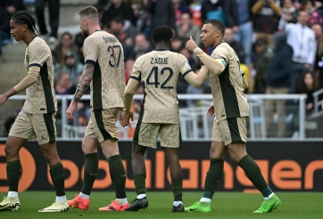 Mbappe rực sáng, PSG đếm ngược ngày lên ngôi Ligue 1