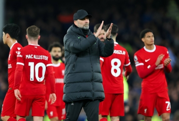 Klopp tuyên bố chính thức về cuộc đua vô địch sau trận thua Everton