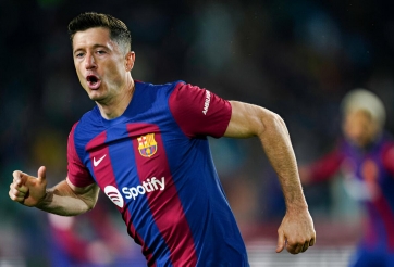 Lewandowski lập hattrick, Barca 'hạ đẹp' Valencia