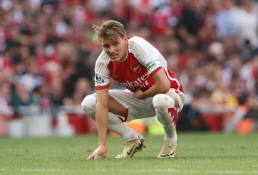 Đánh bại Everton, Arsenal vẫn không thể lên ngôi Ngoại hạng Anh