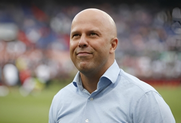 Arne Slot lần đầu lên tiếng sau khi xác nhận dẫn dắt Liverpool