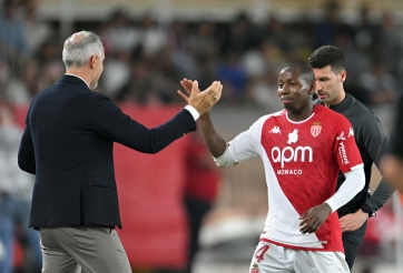 Che logo trên áo đấu, cầu thủ Monaco bị treo giò 4 trận