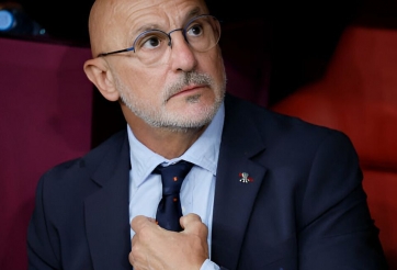 HLV Tây Ban Nha phản ứng với chiến thắng của ĐT Anh