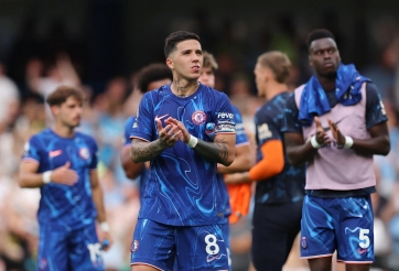 Thất bại ngày ra quân, Chelsea tạo cột mốc đáng quên với Man City