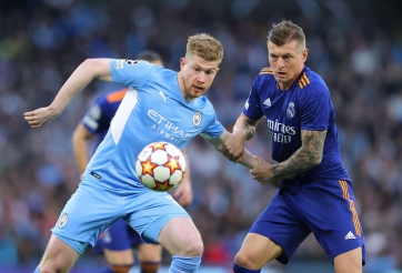 Nói về chuyền bóng, De Bruyne khiến Kroos 'tức đỏ mặt'