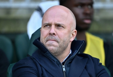 Slot thừa nhận Liverpool thua 'tâm phục khẩu phục' tại FA Cup