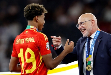 HLV Tây Ban Nha nói rõ khả năng Yamal giành Quả bóng Vàng