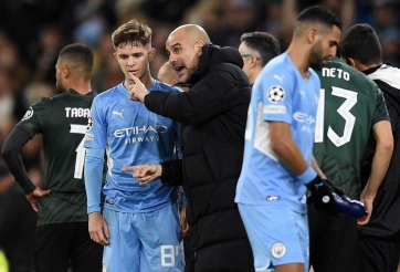 Được liên hệ với MU, Pep Guardiola 'trừng phạt' sao Man City