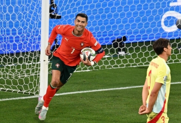 Ronaldo lập kỷ lục khó san lấp tại Nations League