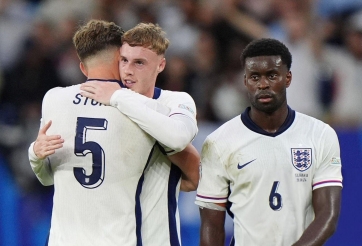 Barca 'lăm le' trung vệ xuất sắc bậc nhất nước Anh