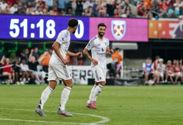 Bruno lập cú đúp, MU thắng chật vật West Ham