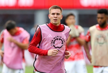 Vừa đến Real, 'tiểu Messi' nhận ngay án cấm