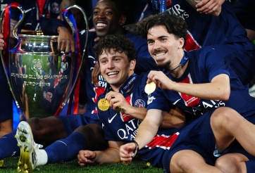 Ứng viên Quả bóng Vàng báo tin 'sét đánh' tới PSG
