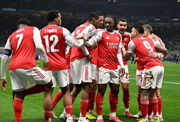 Xác định đội đầu tiên vào vòng 1/8 Champions League