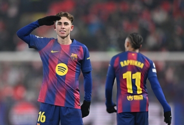 Barca thắng ngược dòng Slavia Prague tại Champions League