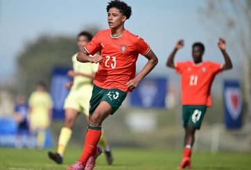 Con trai Ronaldo chuẩn bị ra mắt tại Bồ Đào Nha