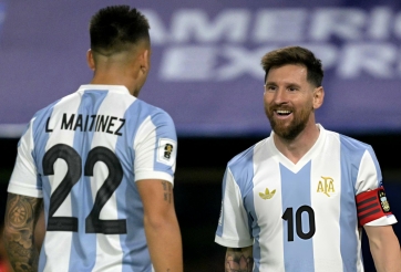'Chân gỗ' Argentina dính chấn thương, Messi ngao ngán