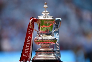 Liverpool nghẹt thở giành vé vào bán kết FA Cup