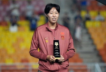 CHÍNH THỨC: Tiền đạo Trung Quốc dự World Cup gia nhập ông lớn châu Âu