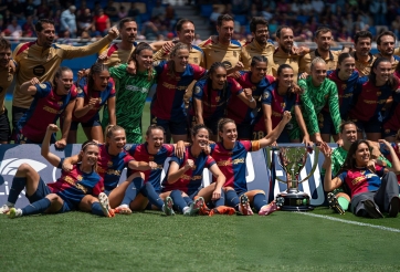 Barcelona vô địch La Liga lần thứ 7 liên tiếp