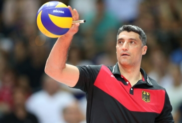 Bernadinho bỏ bóng chuyền nam Pháp, huyền thoại nước Ý trở thành HLV trưởng mới