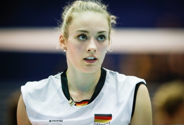 'Bông hồng bóng chuyền Đức' bất ngờ tuyên bố giã từ sự nghiệp