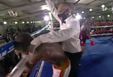 Võ sĩ Nam Phi qua đời sau khoảnh khắc kinh dị trên sàn đấu