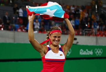 Nhà vô địch Olympic Monica Puig tuyên bố từ giã quần vợt