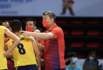 Sự thật đằng sau việc chia tay bóng chuyền Việt Nam của HLV Li Huan Ning