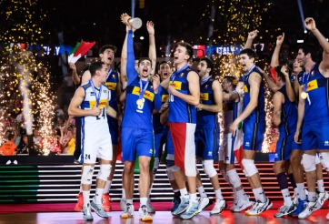 Hạ gục chủ nhà Ba Lan, Ý giành lại danh hiệu WCH sau 24 năm