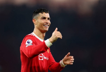 Tin chuyển nhượng 4/6: Ronaldo 'hé lộ' tương lai tại MU, Lewandowski 'sát ván' đến cùng với Bayern