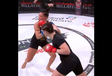 Đả nữ Nga tung liên hoàn đấm, knock-out đối thủ trong chưa đầy 30 giây