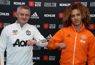 Sao từng khoác áo CLB Phố Hiến được Man United vinh danh