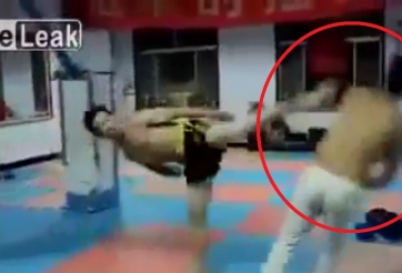 Đụng nhầm võ sĩ Tán thủ, môn sinh Túy quyền bị đánh 'nhũn người'