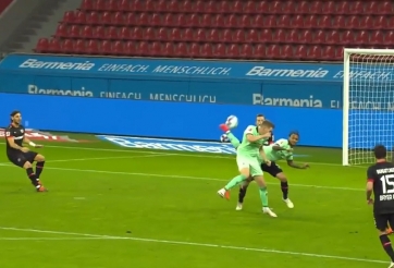 Sao Bundesliga gây chấn động với siêu phẩm nằm ngoài sức tưởng tượng
