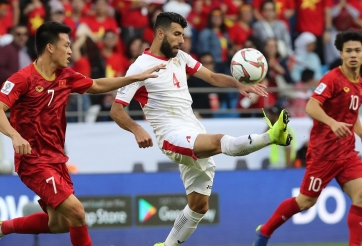 'Đối thủ cũ của ĐT Việt Nam' lập siêu phẩm đẳng cấp thể giới tại VLWC 2022 châu Á