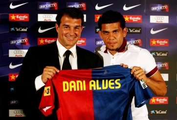 Chuyển nhượng tối 16/10: Mbappe chốt tương lai, Dani Alves trở lại Barca?