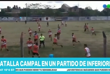 VIDEO: Xuất hiện 'đội bóng thiếu lâm' ngoài đời thực khiến trọng tài rút 13 thẻ đỏ