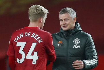 Van de Beek được khuyên đặt tên con giống tên HLV Solskjaer