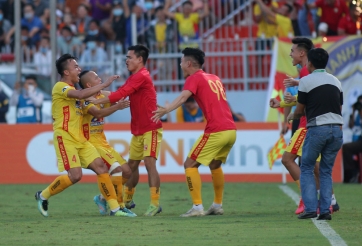 Lọt top tranh ngôi vô địch, Thanh Hóa nhận cơn mưa tiền thưởng