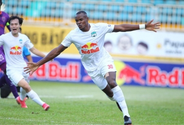 HLV Bình Dương: 'Chúng tôi may mắn mới giành điểm trước HAGL'