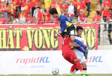 VIDEO: Phí Minh Long và bài học đầu đời