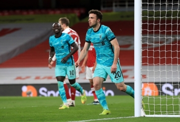 Liverpool thắng đậm Arsenal ở Emirates