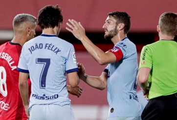 Chuyển nhượng tối 18/4: MU phá hợp đồng sao Atletico để đánh bại Barca