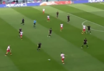 Video bàn thắng Leipzig 2-0 Stuttgart: Níu bước Bayern