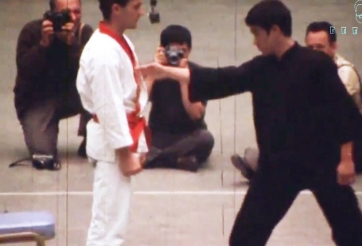 VIDEO: Giới võ thuật MMA tôn vinh tuyệt kỹ của Lý Tiểu Long