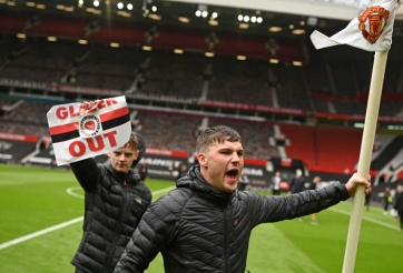 Fan MU muốn tước đi gần 300 triệu bảng của CLB